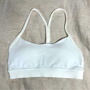 Lululemon flow Y nulu sports bra size 2 in white